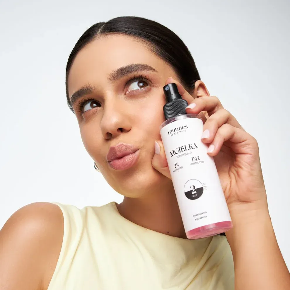 Routines STEP 2 toniserende ansiktsmist med niacinamid og vitamin B12 dame