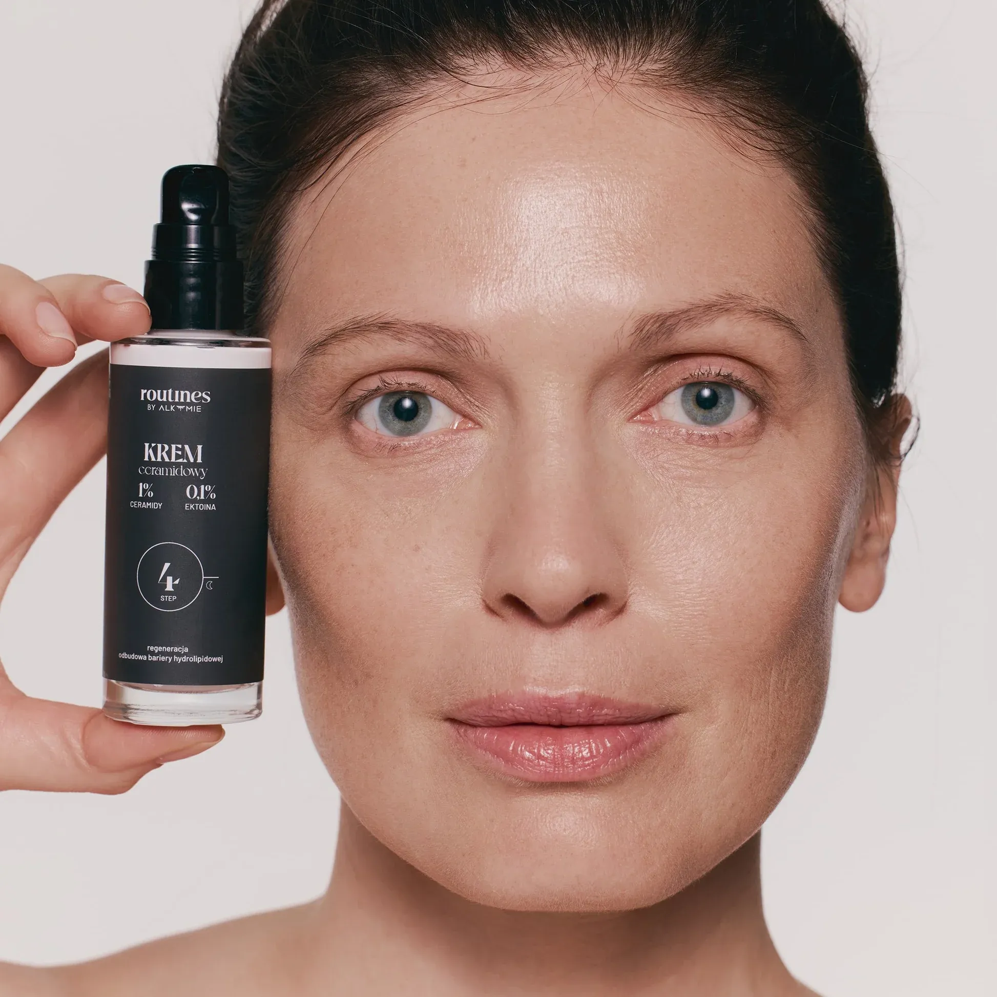 Routines STEP 4 ceramidkrem med CeraFluid og ectoin dame